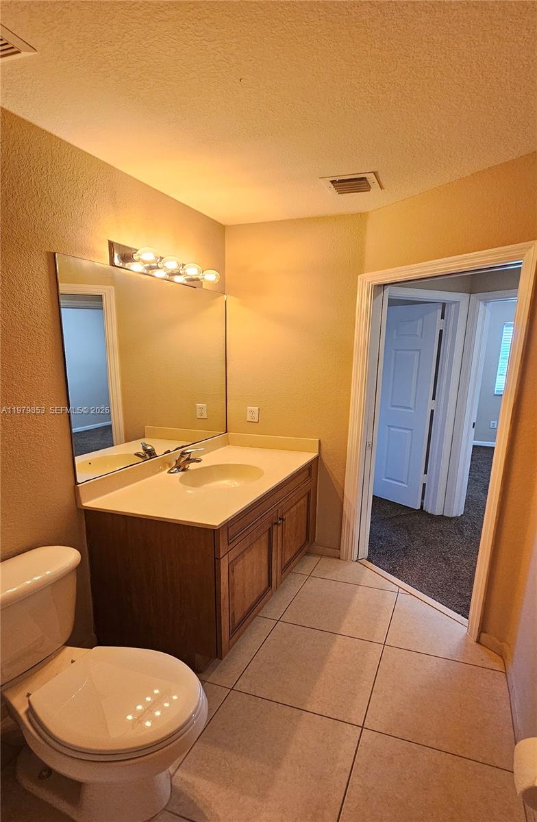 2014 Marsh Hbr Dr Riviera Beach, FL 33404