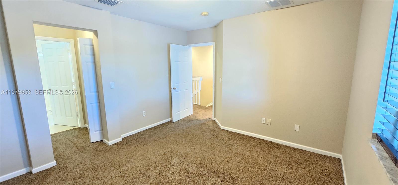 2014 Marsh Hbr Dr Riviera Beach, FL 33404