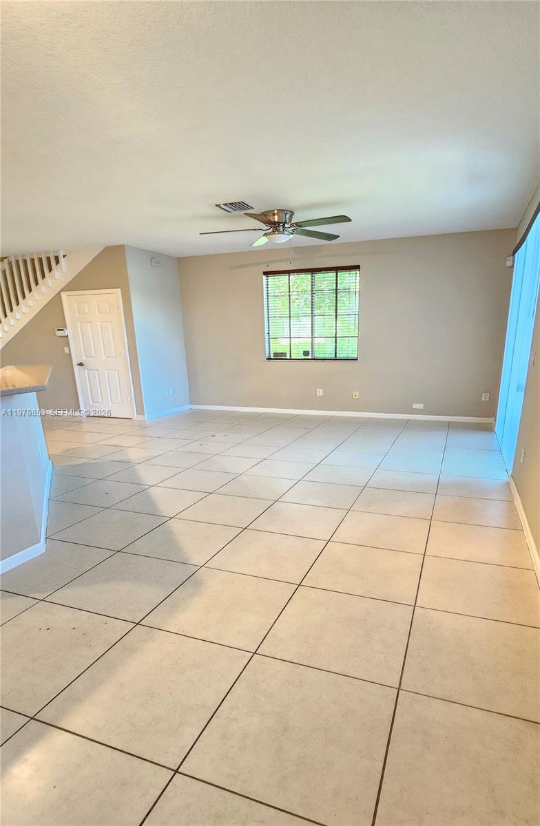 2014 Marsh Hbr Dr Riviera Beach, FL 33404