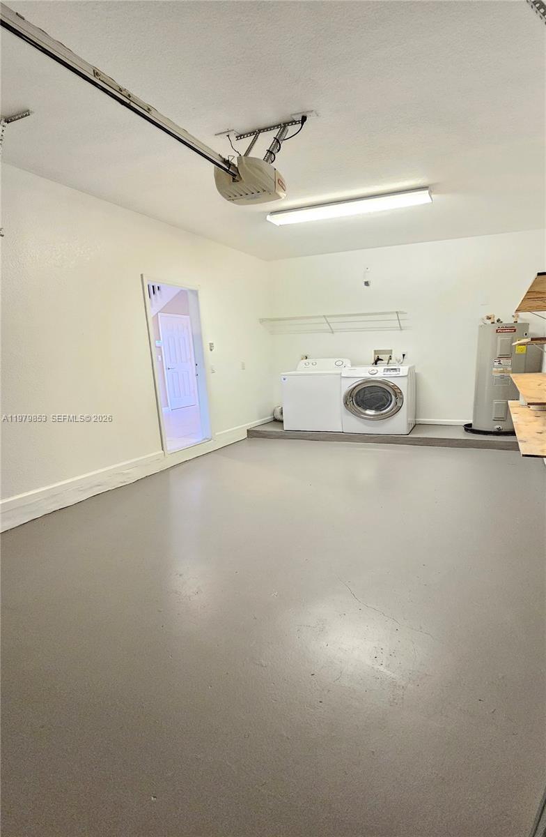 2014 Marsh Hbr Dr Riviera Beach, FL 33404