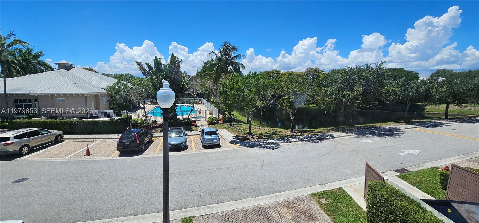 2014 Marsh Hbr Dr Riviera Beach, FL 33404