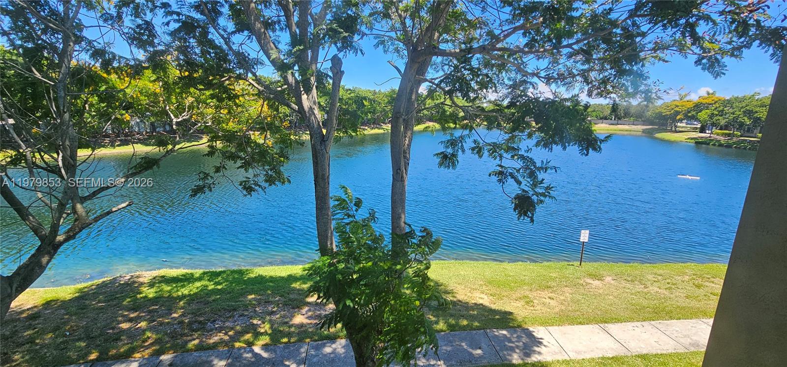 2014 Marsh Hbr Dr Riviera Beach, FL 33404