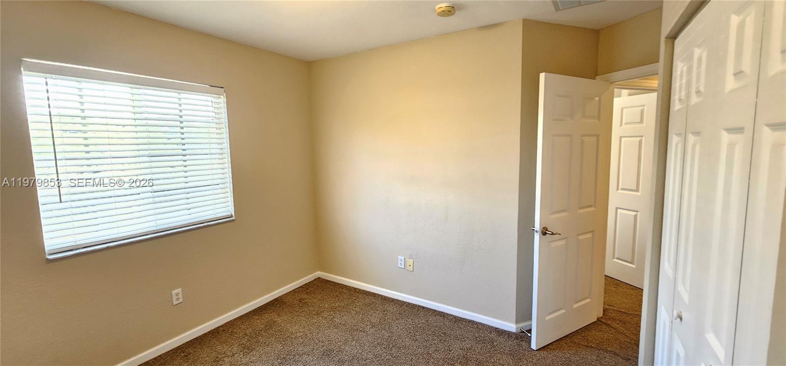 2014 Marsh Hbr Dr Riviera Beach, FL 33404