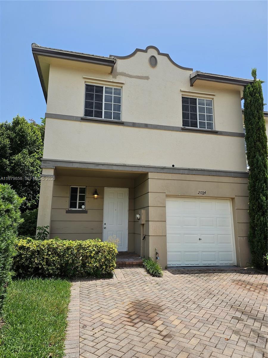 2014 Marsh Hbr Dr Riviera Beach, FL 33404