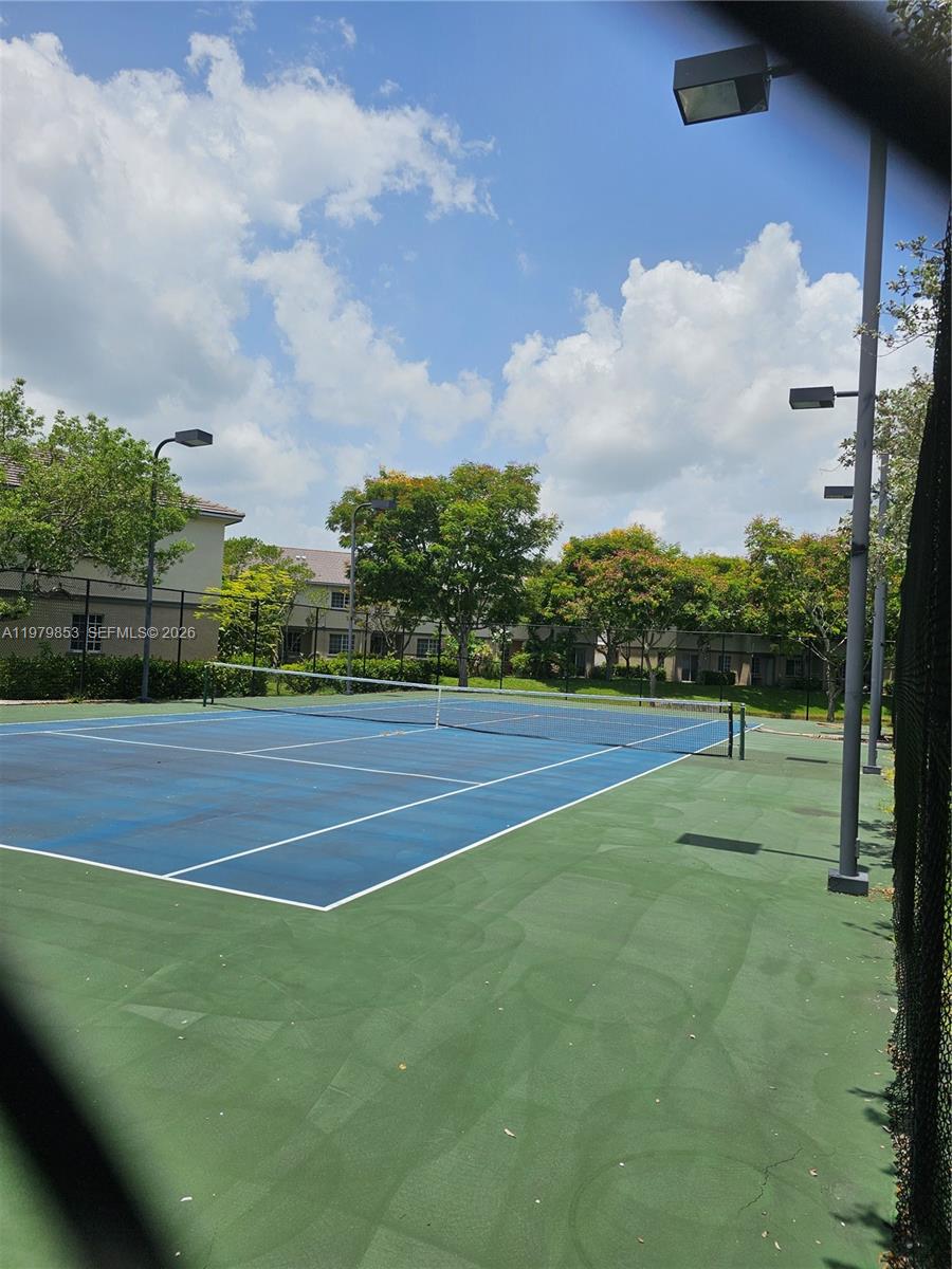 2014 Marsh Hbr Dr Riviera Beach, FL 33404