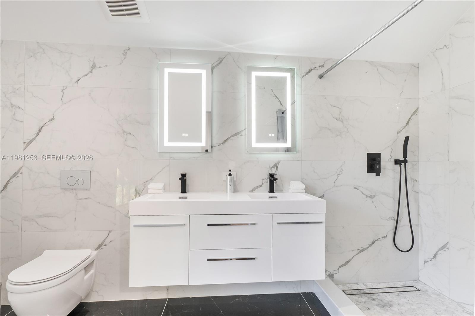 7810 Miami Vw Dr North Bay Village, FL 33141