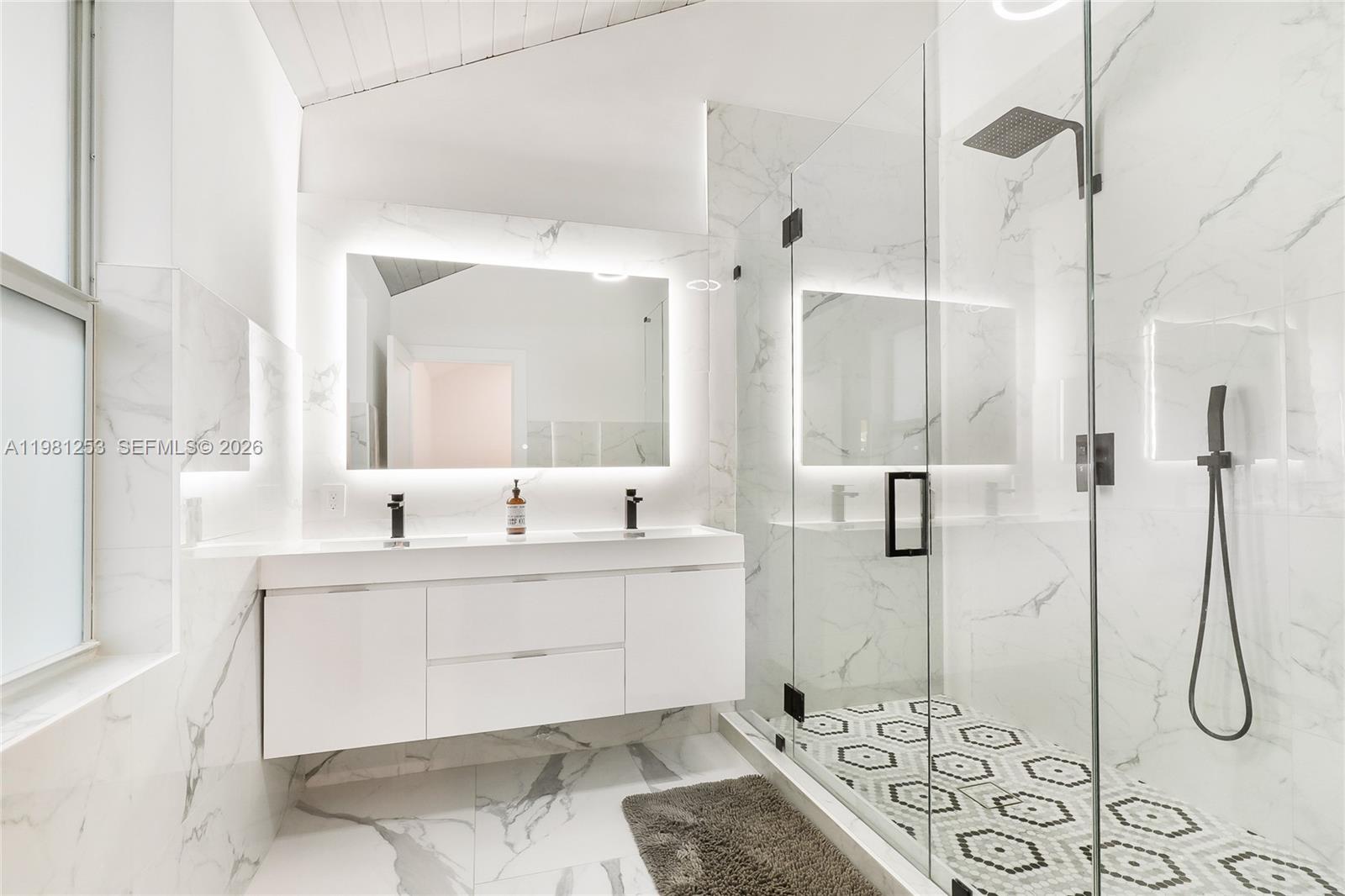 7810 Miami Vw Dr North Bay Village, FL 33141