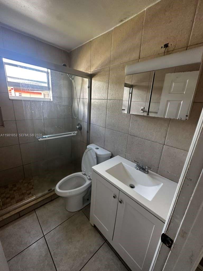 2337 NW 32nd St Miami, FL 33142