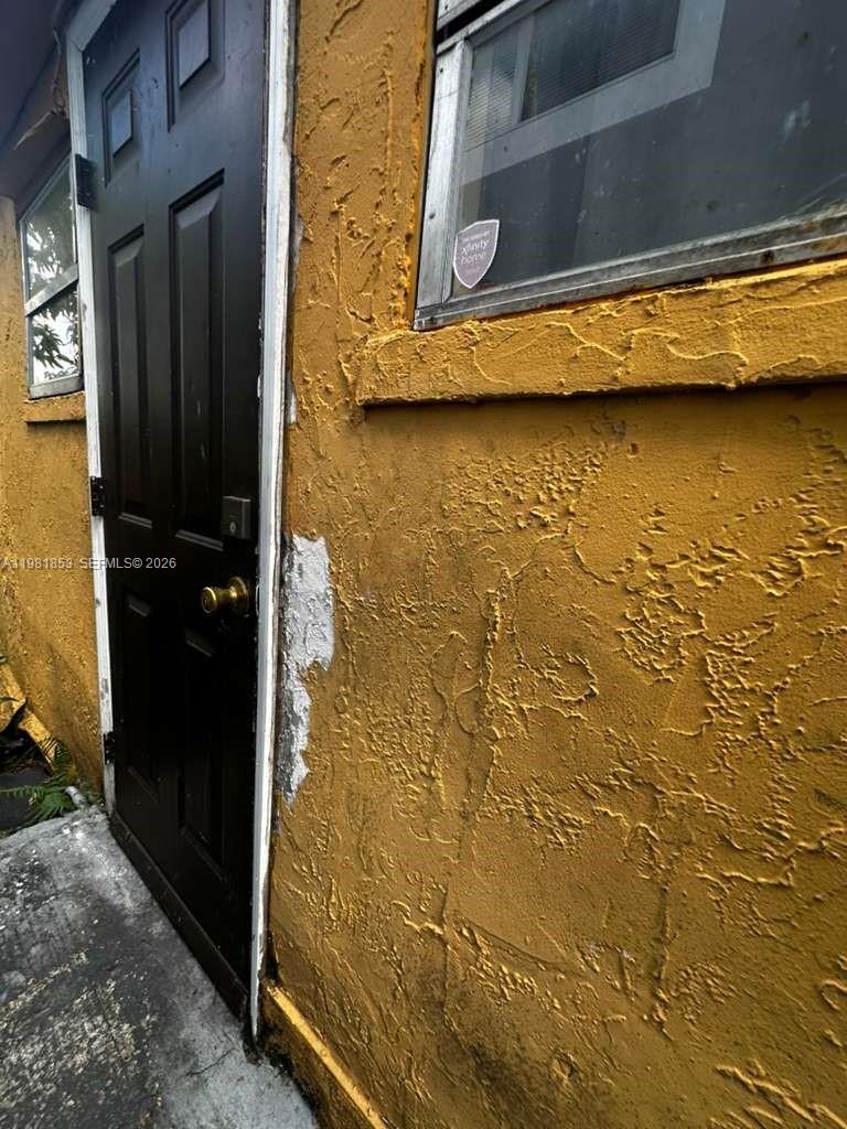 2337 NW 32nd St Miami, FL 33142