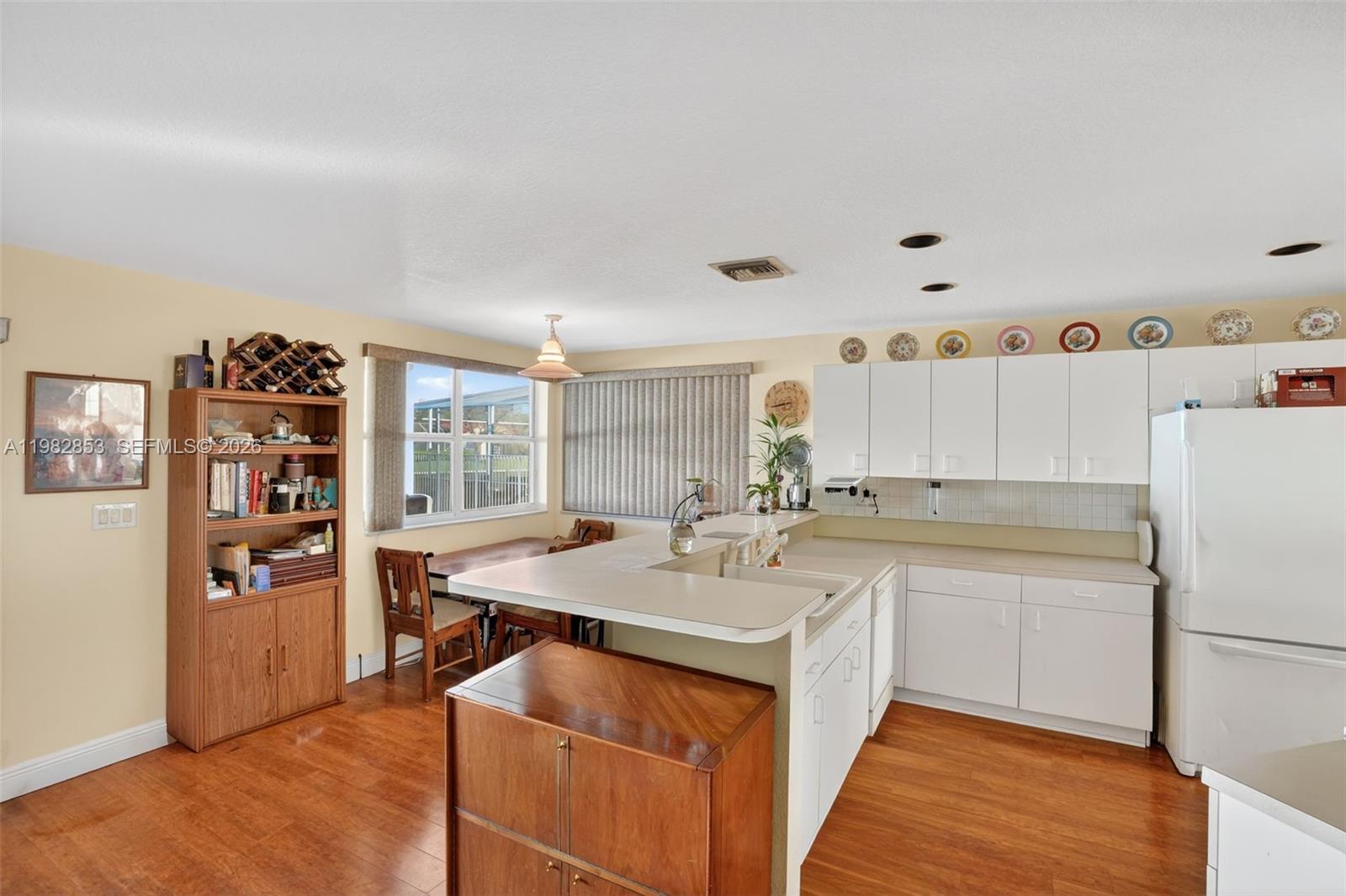 16419 Sapphire Pl Weston, FL 33331