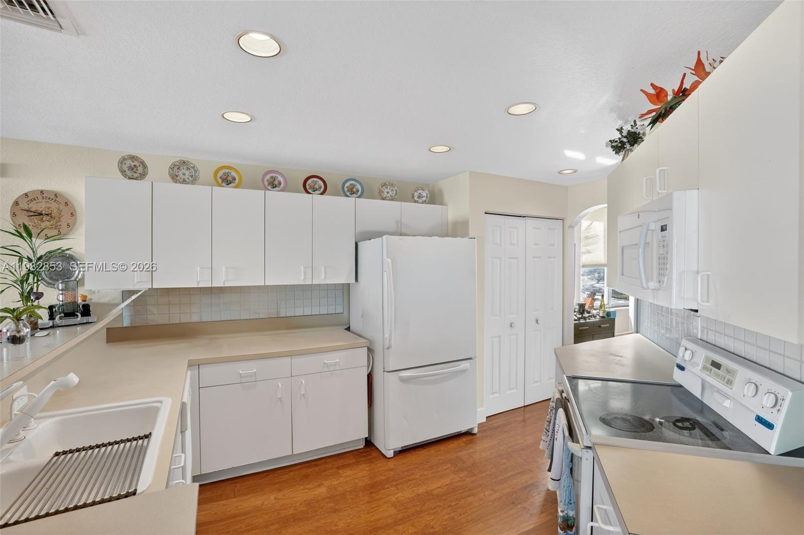 16419 Sapphire Pl Weston, FL 33331