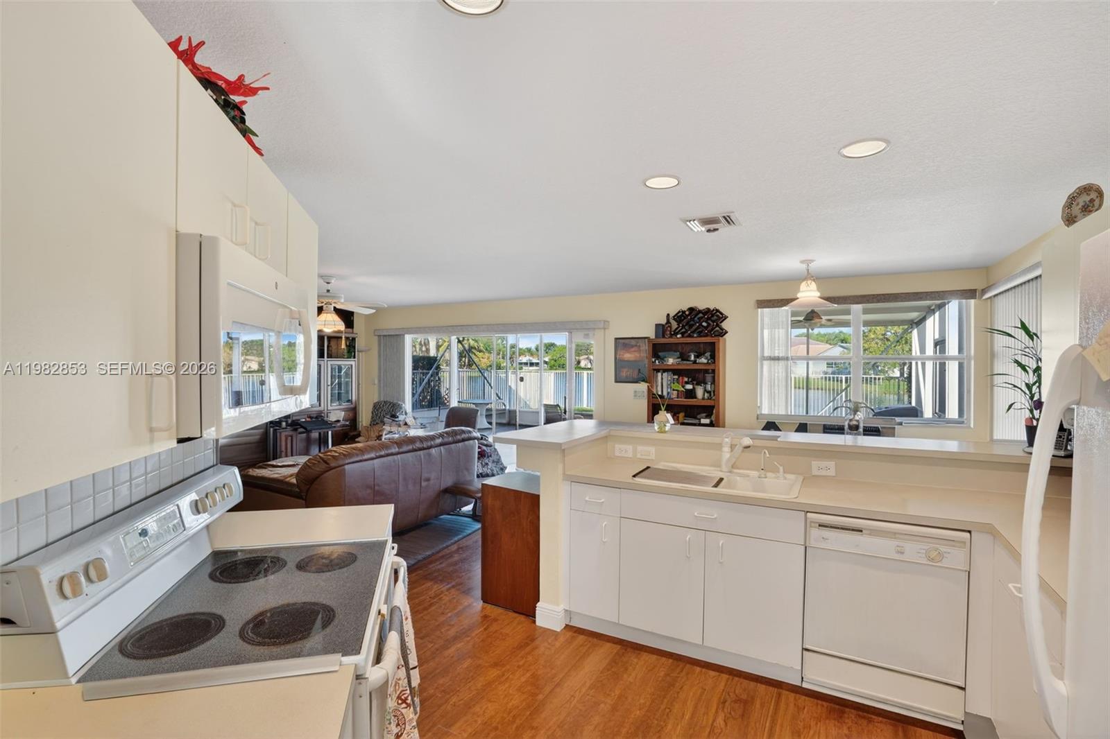 16419 Sapphire Pl Weston, FL 33331