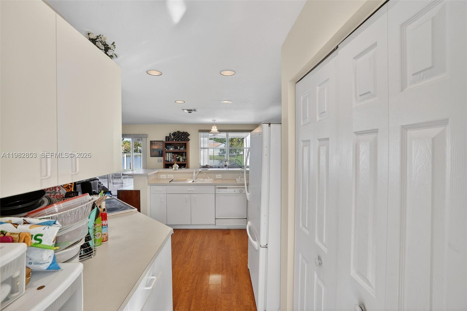 16419 Sapphire Pl Weston, FL 33331