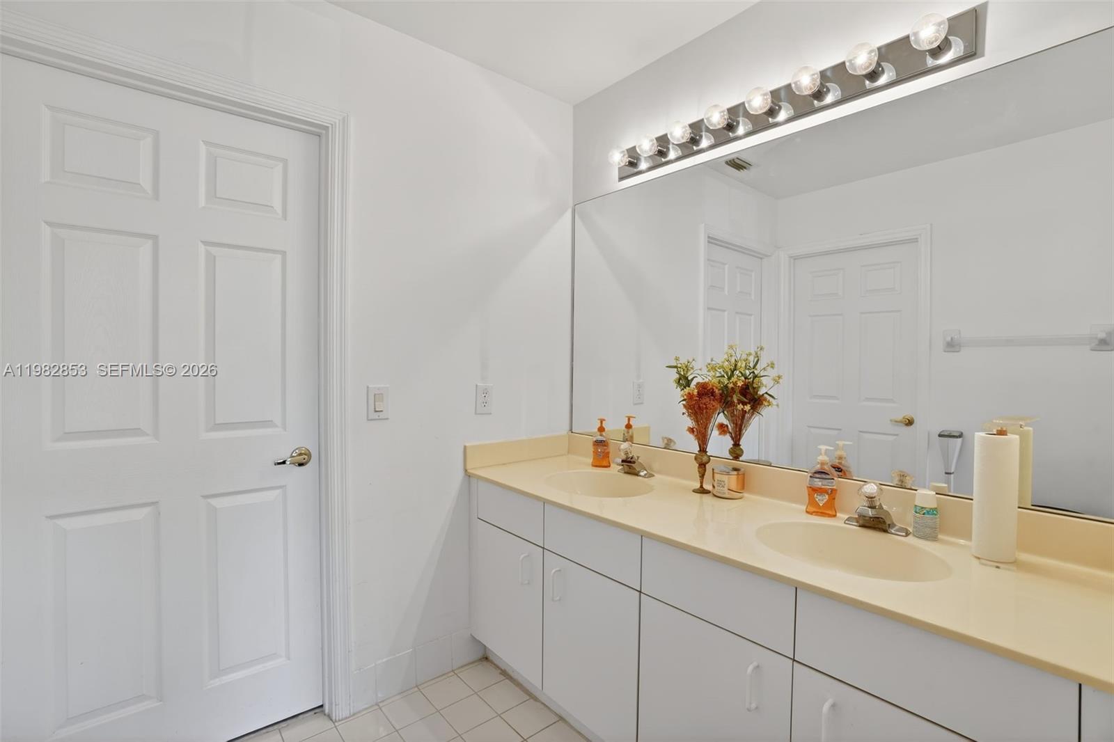 16419 Sapphire Pl Weston, FL 33331