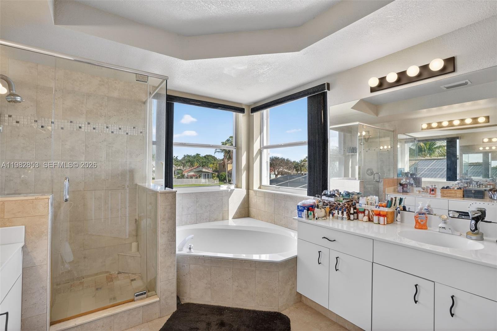 16419 Sapphire Pl Weston, FL 33331