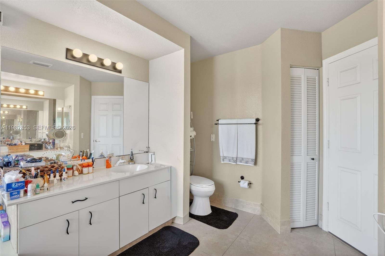 16419 Sapphire Pl Weston, FL 33331