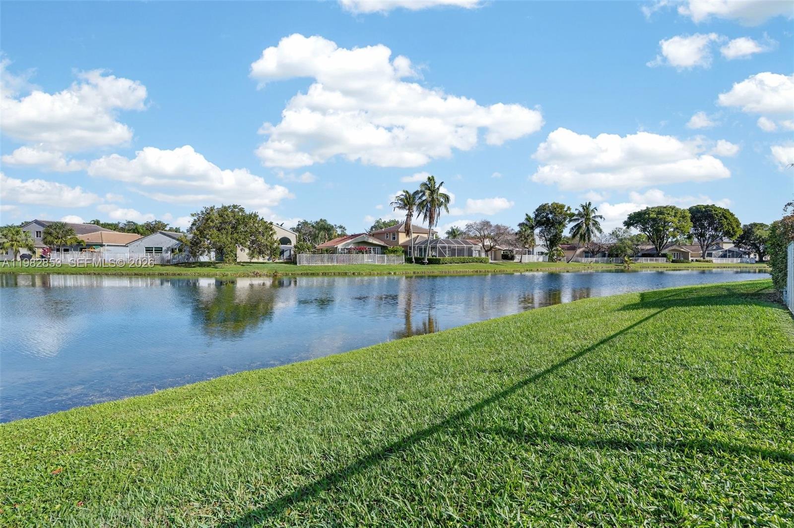 16419 Sapphire Pl Weston, FL 33331