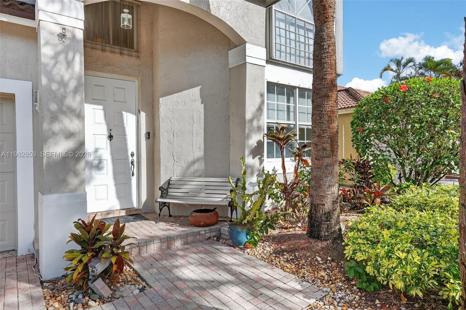 16419 Sapphire Pl Weston, FL 33331