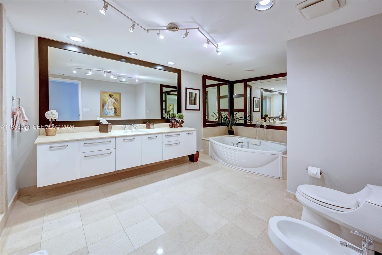 3101 S Ocean Dr #3203 Hollywood, FL 33019