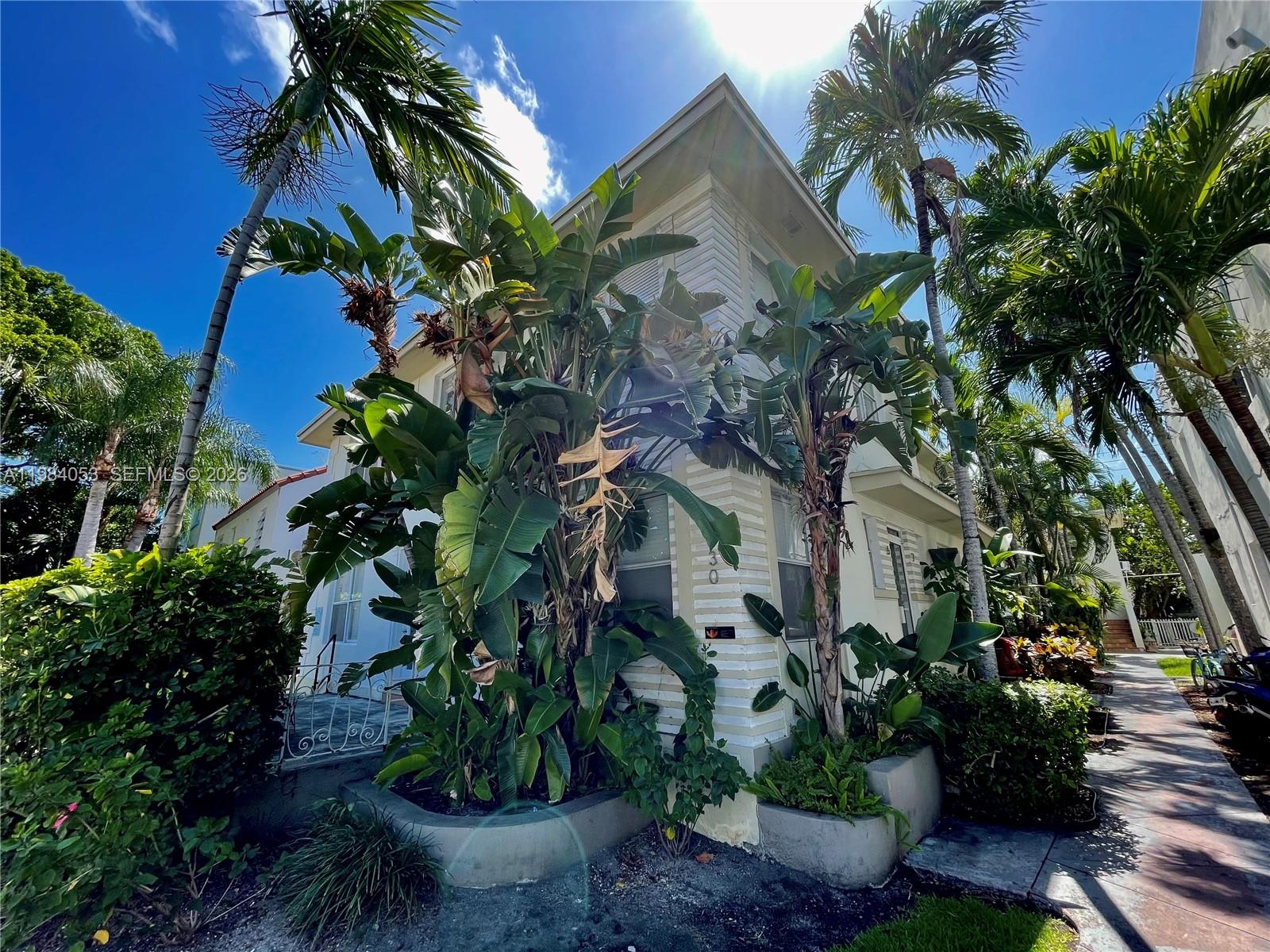 1030 Jefferson Ave #7