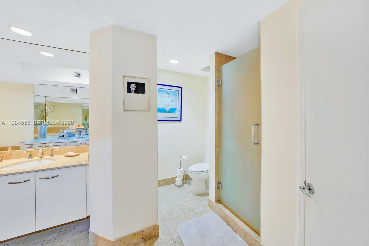 21200 Point Pl #1901 Aventura, FL 33180