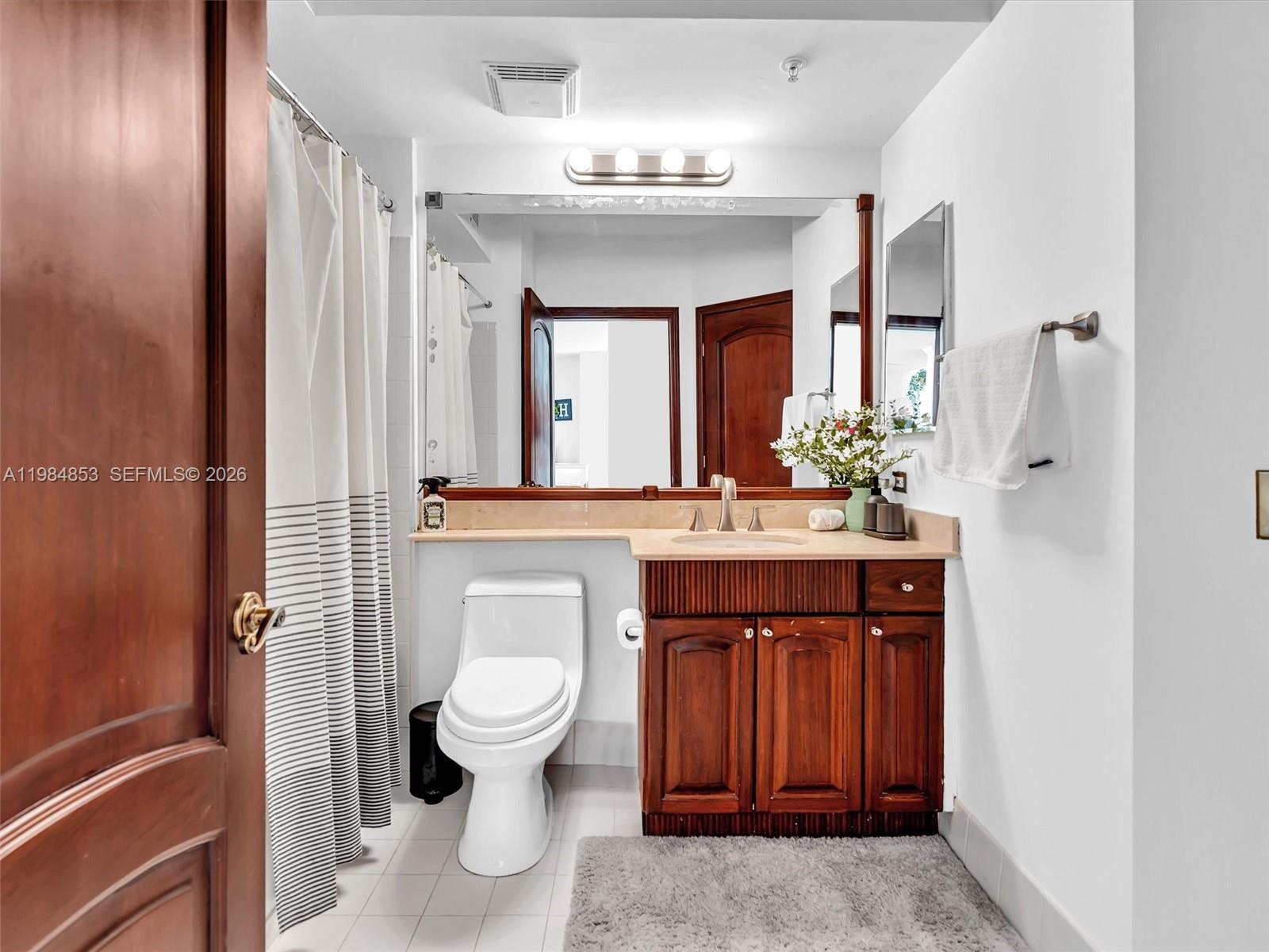 17150 N Bay Rd #2205 Sunny Isles Beach, FL 33160