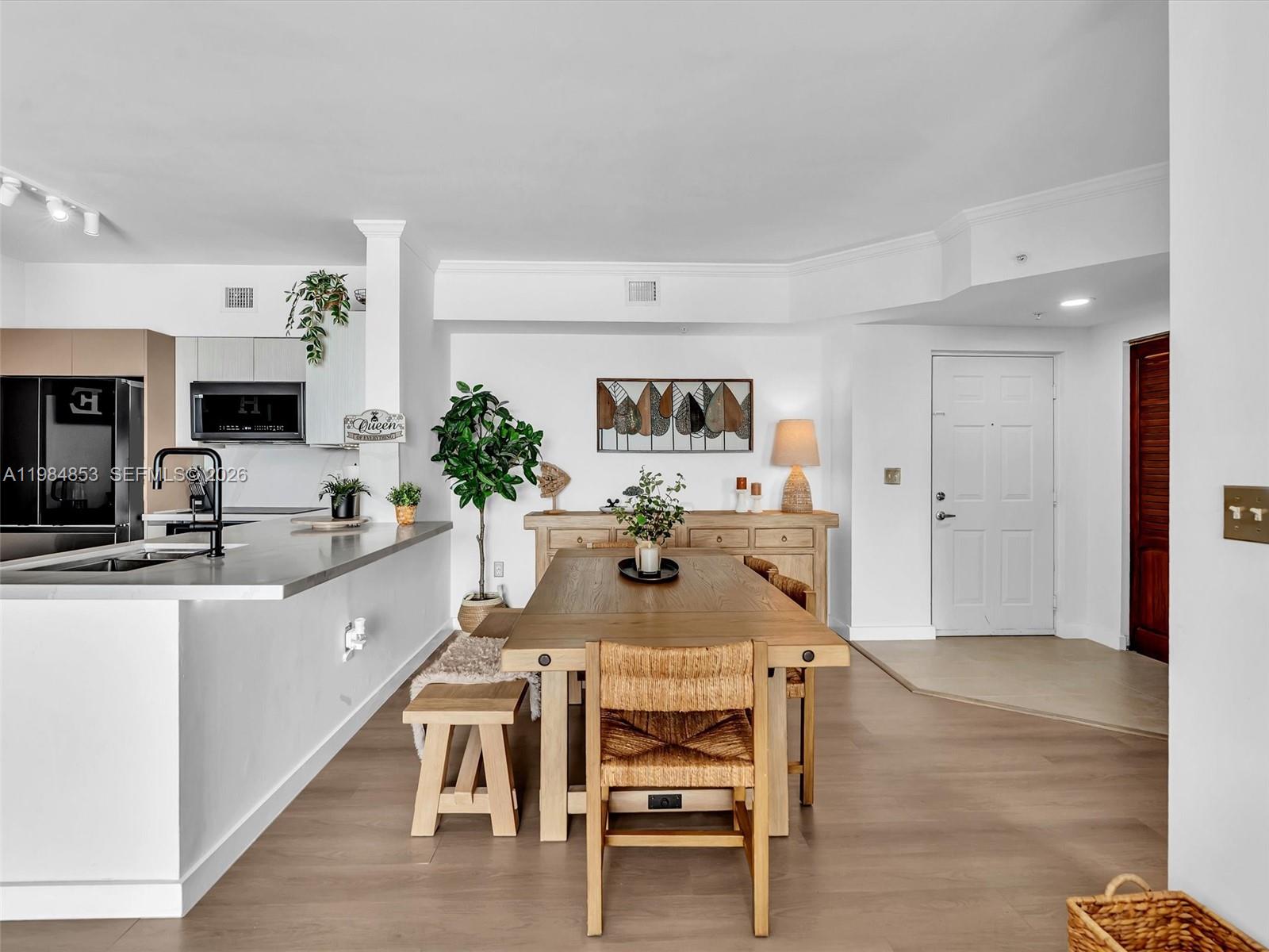 17150 N Bay Rd #2205 Sunny Isles Beach, FL 33160