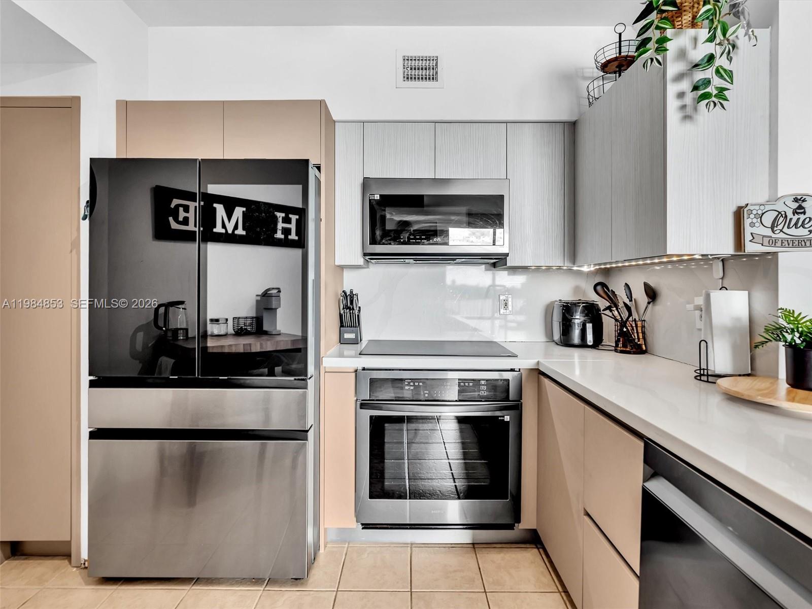 17150 N Bay Rd #2205 Sunny Isles Beach, FL 33160