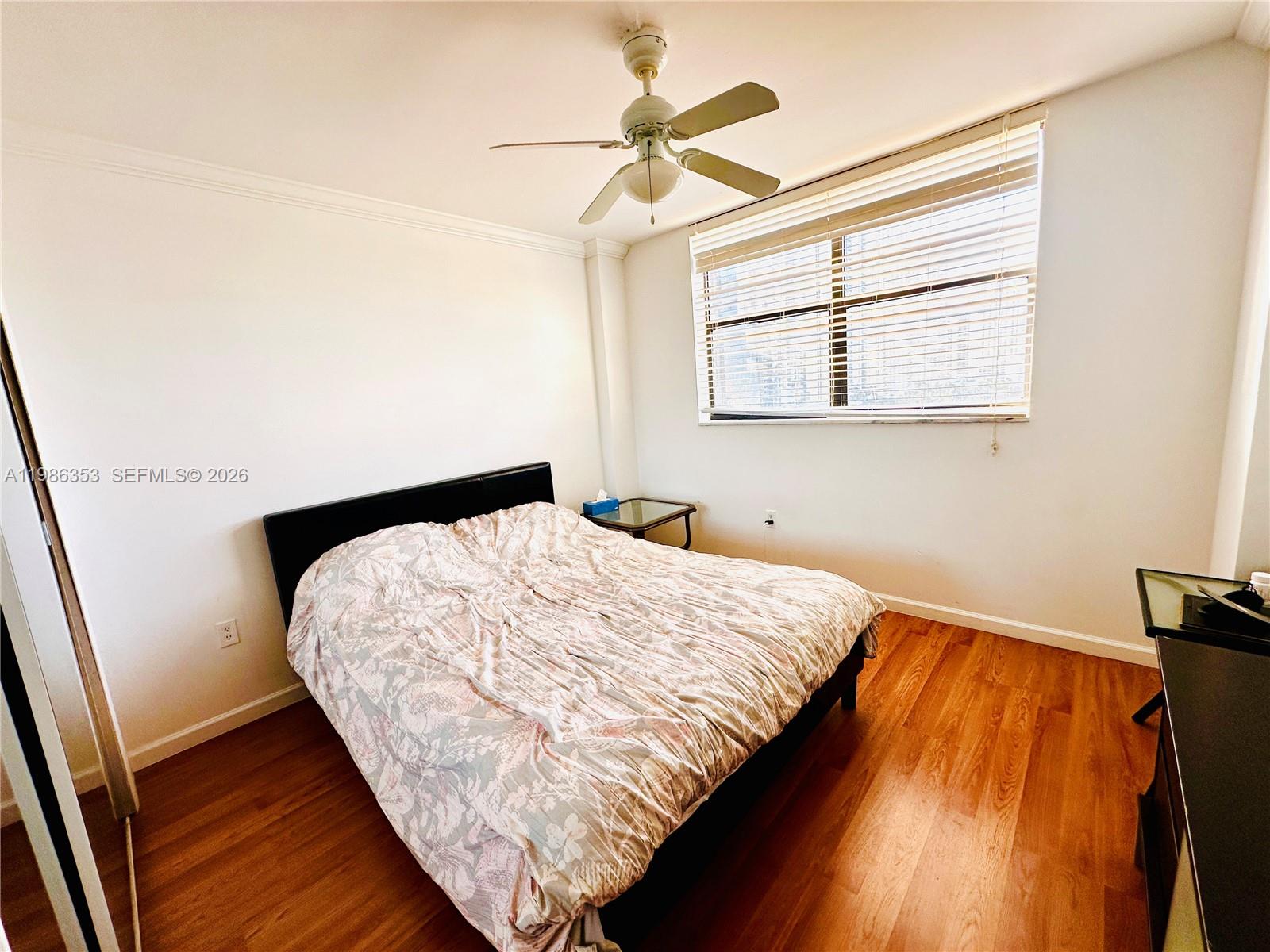 image Winston Towers 60015