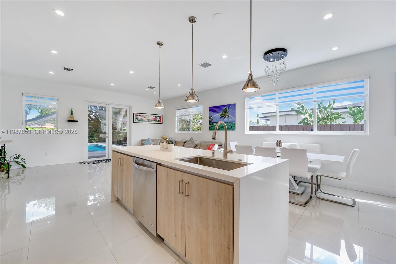 2943 SW 23rd St Miami, FL 33145