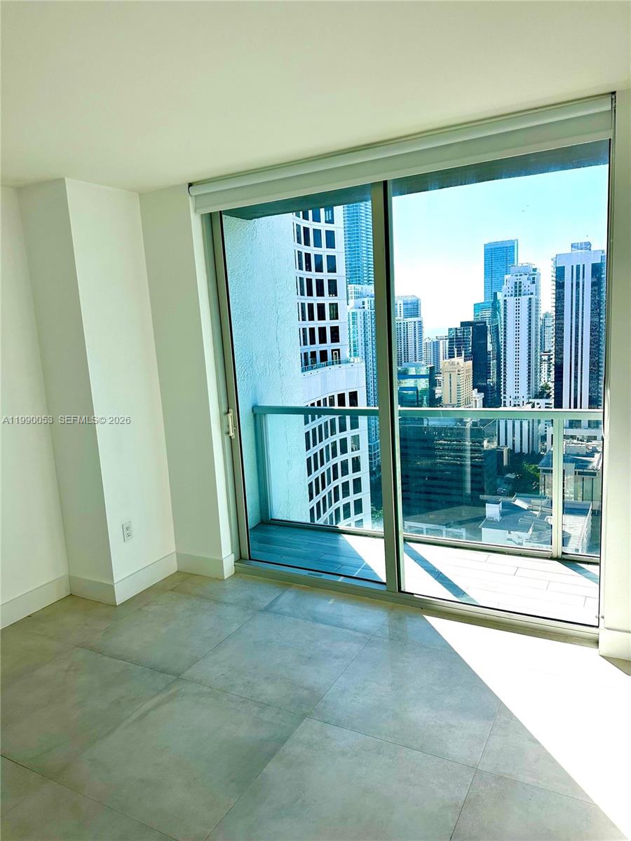 image 500 Brickell West10