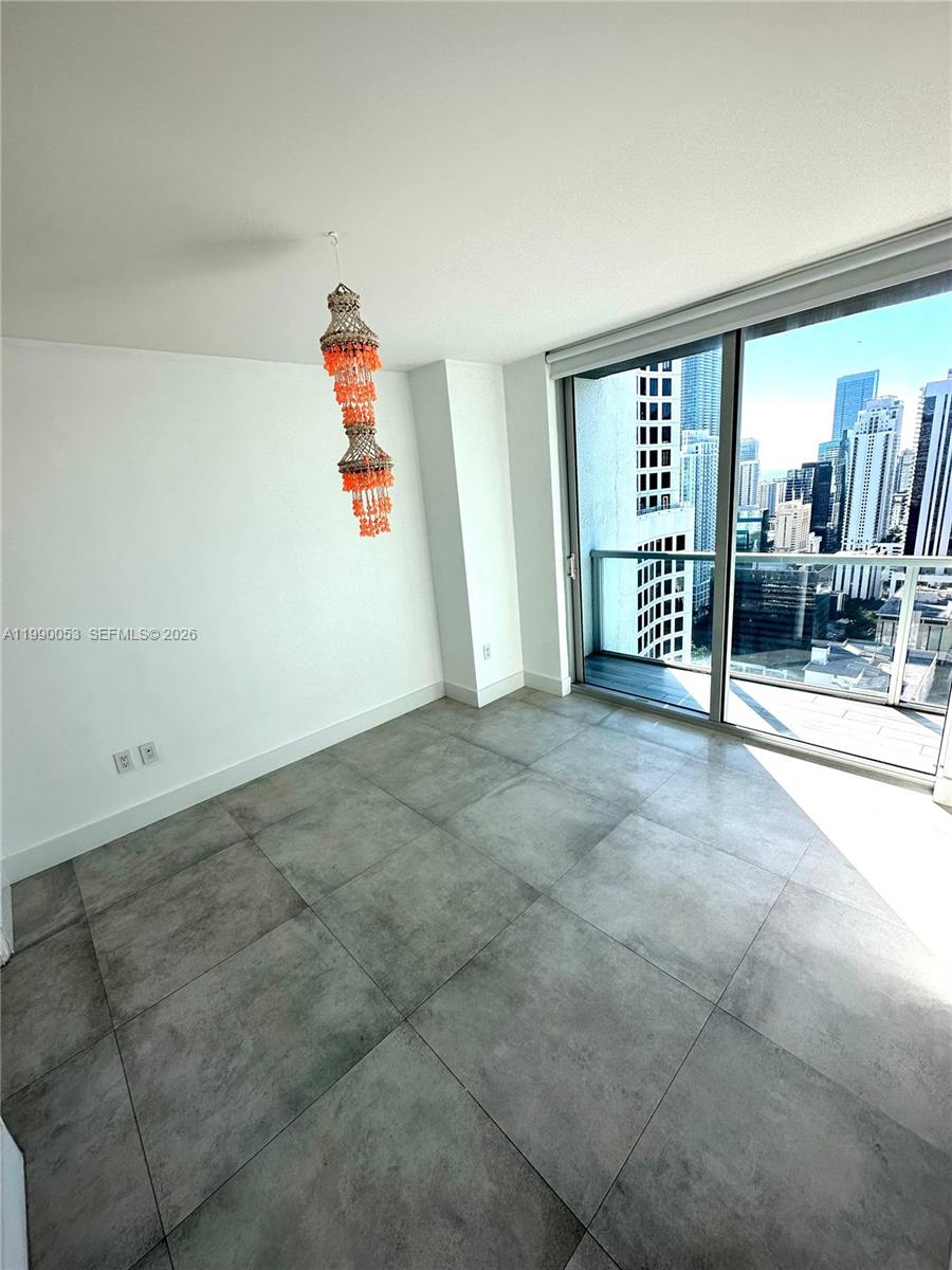 image 500 Brickell West15