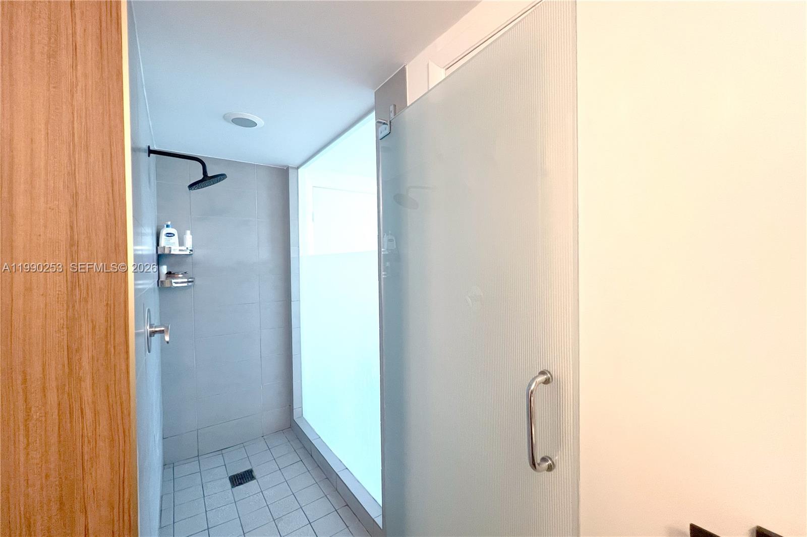 92 SW 3rd St #2802 Miami, FL 33130