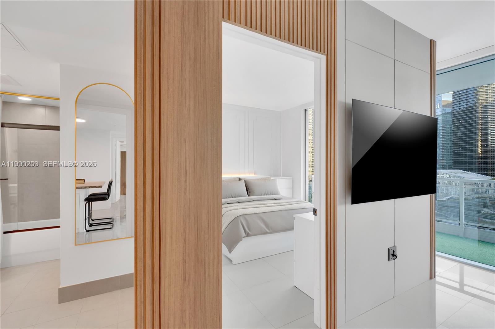 92 SW 3rd St #2802 Miami, FL 33130