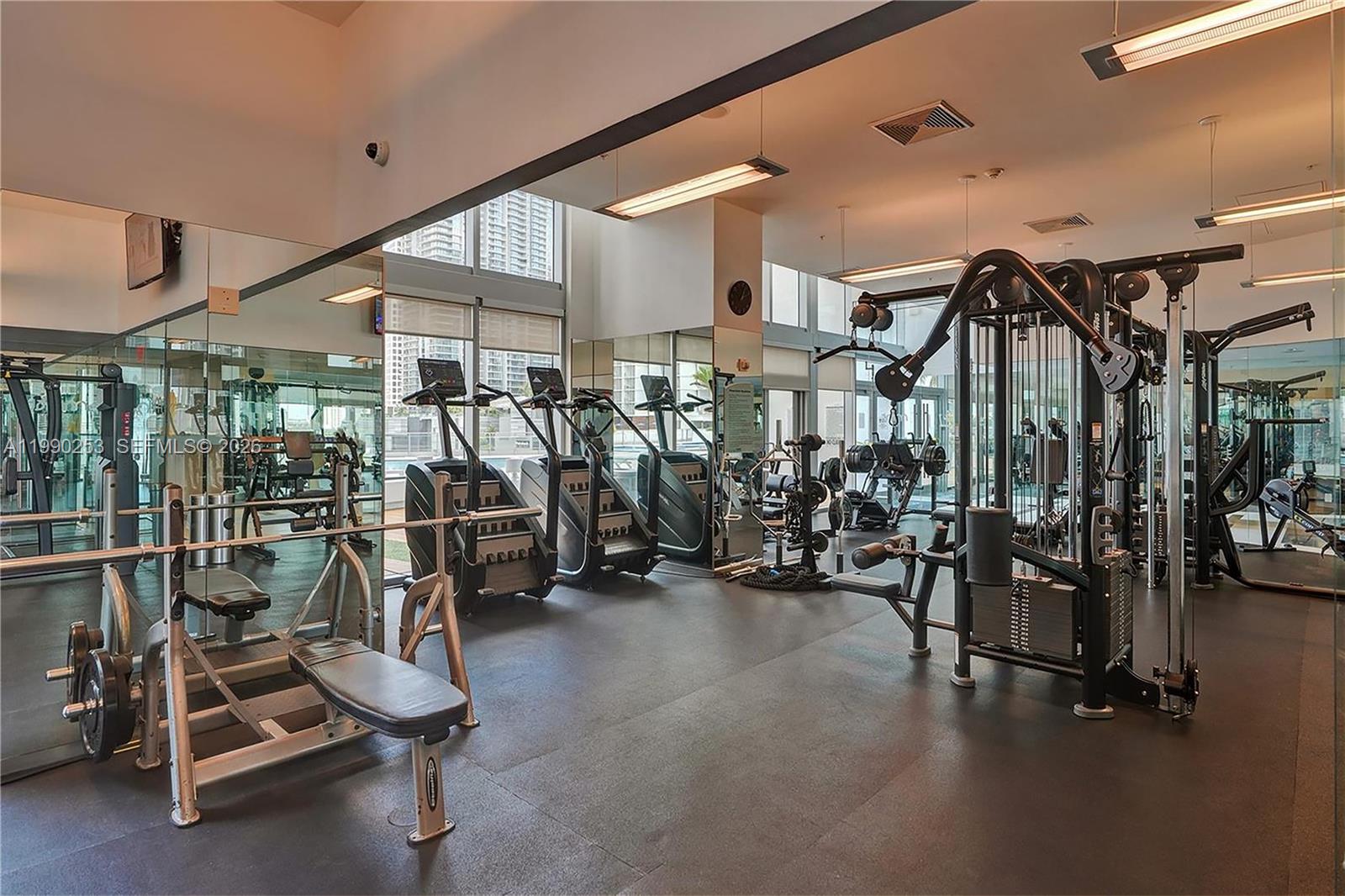 92 SW 3rd St #2802 Miami, FL 33130