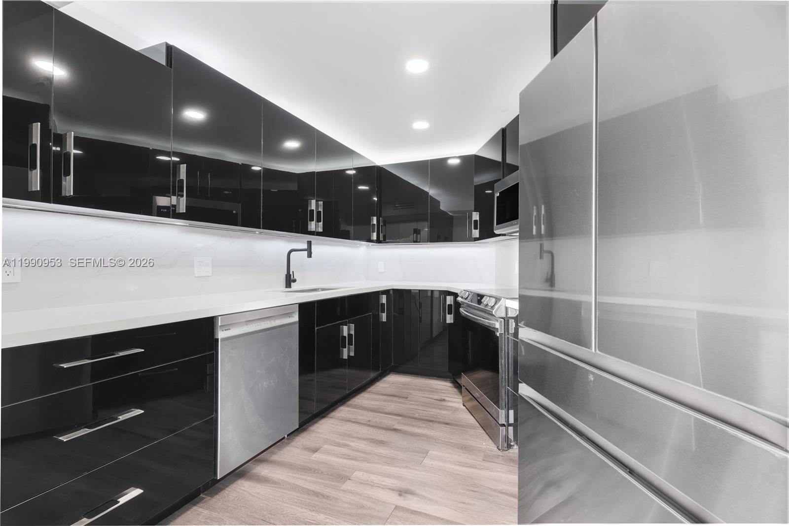 5420 N Ocean Dr #504 Singer Island, FL 33404