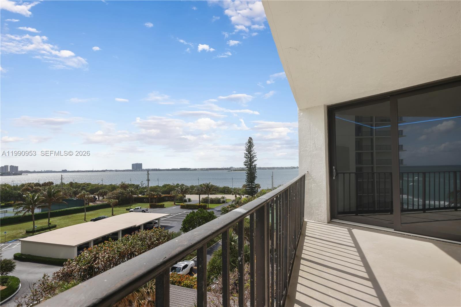 5420 N Ocean Dr #504 Singer Island, FL 33404
