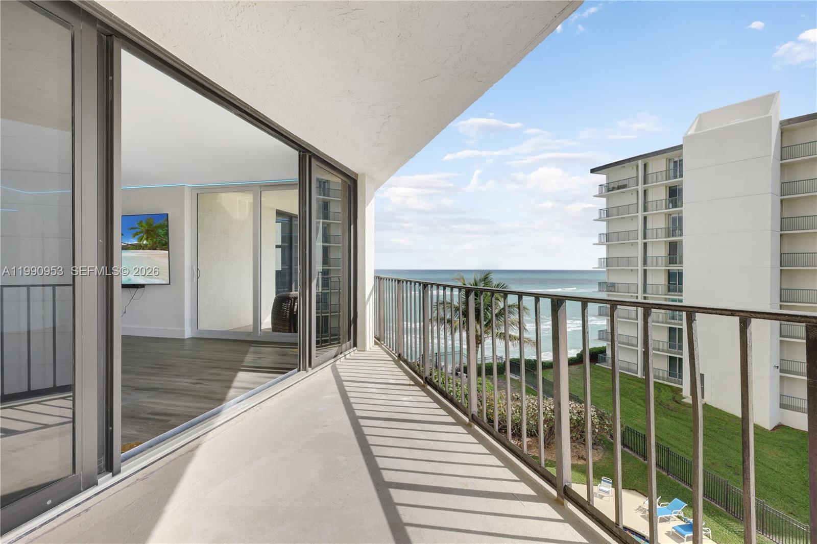 5420 N Ocean Dr #504 Singer Island, FL 33404