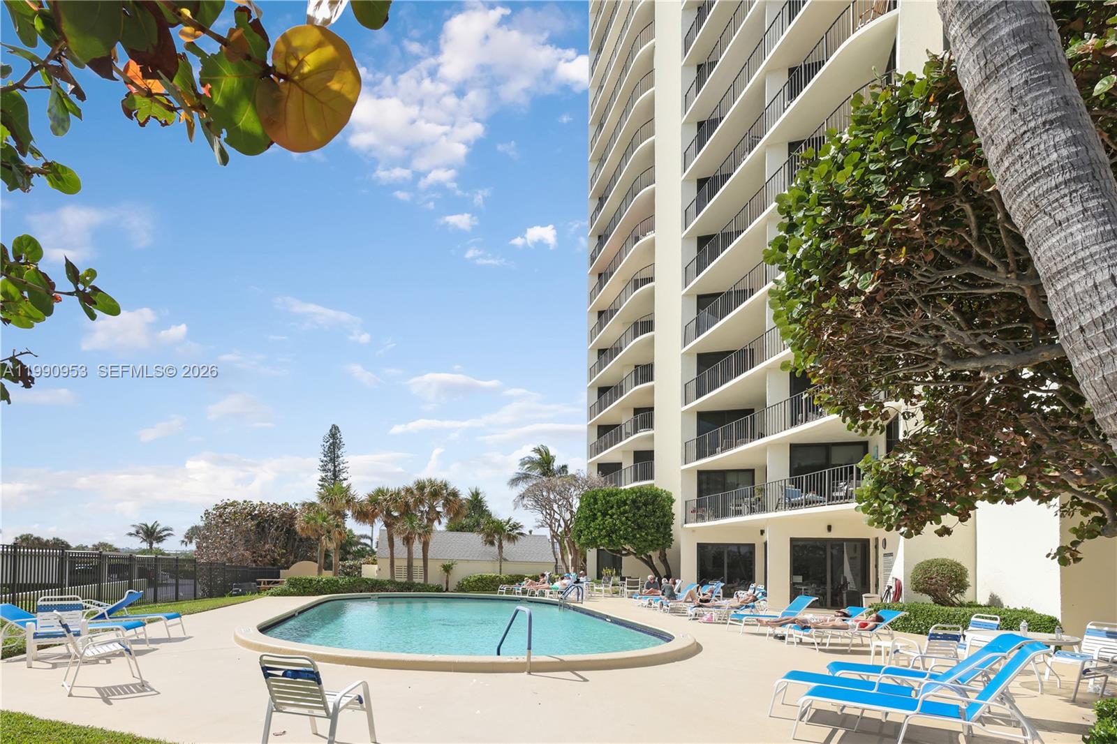 5420 N Ocean Dr #504 Singer Island, FL 33404