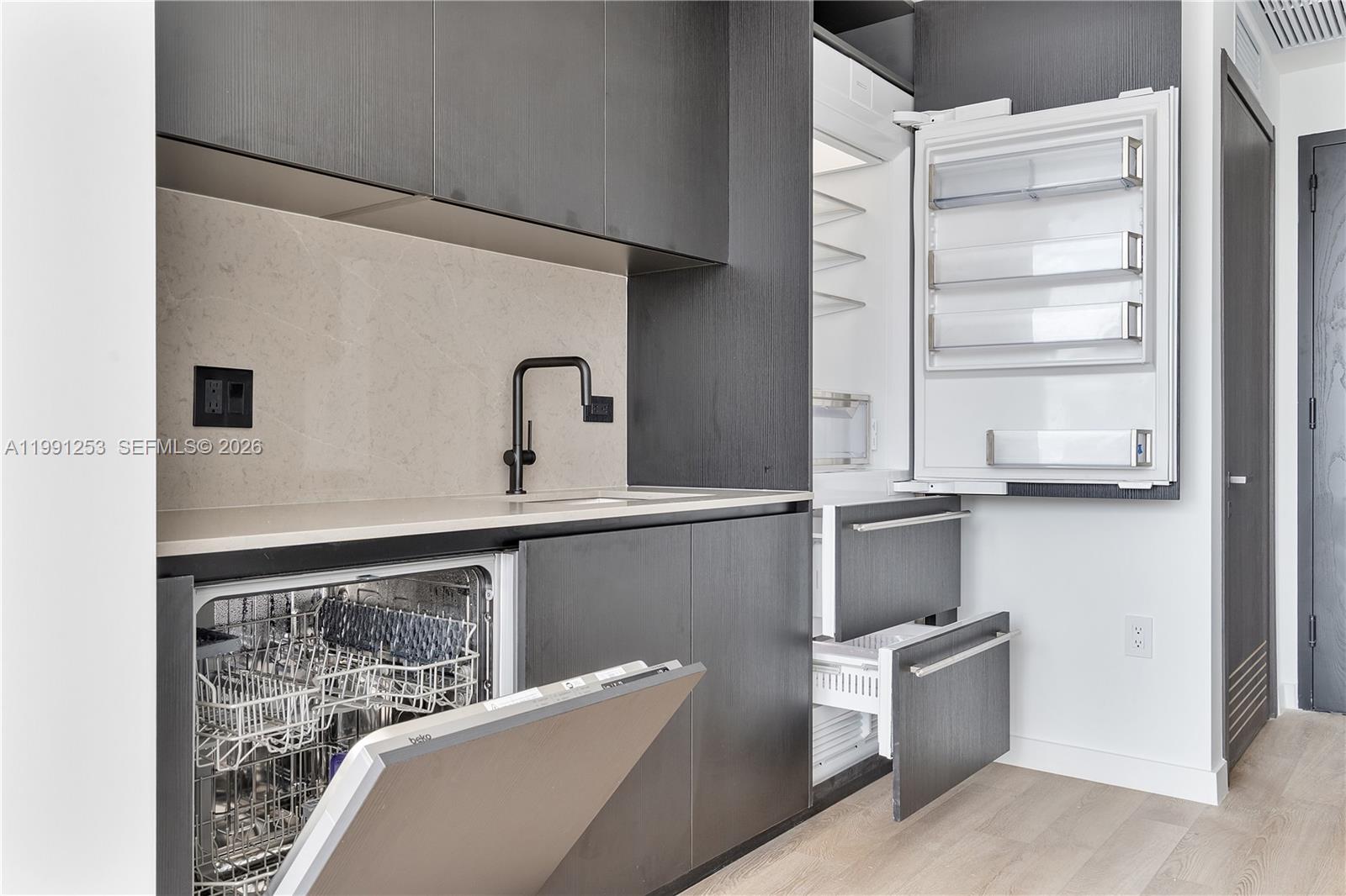 20 NE 11th St #3809 Miami, FL 33132