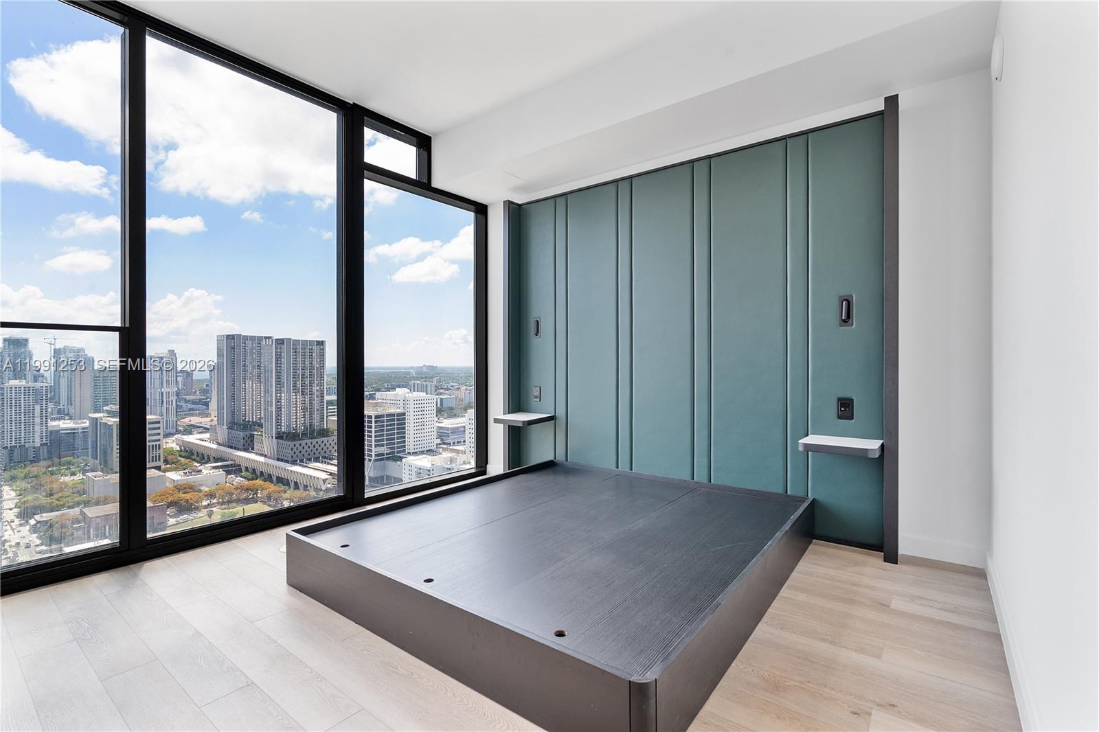 20 NE 11th St #3809 Miami, FL 33132