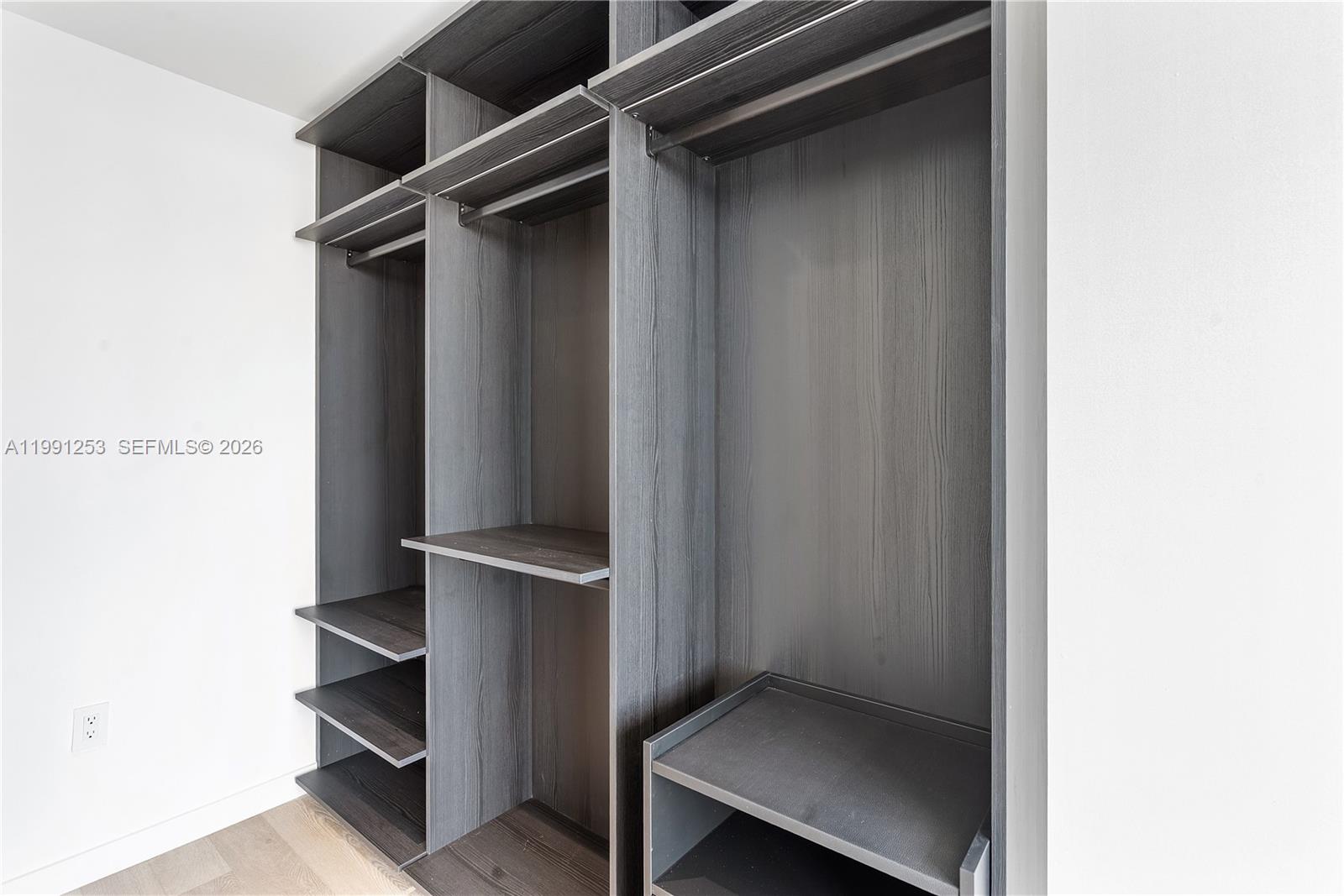 20 NE 11th St #3809 Miami, FL 33132