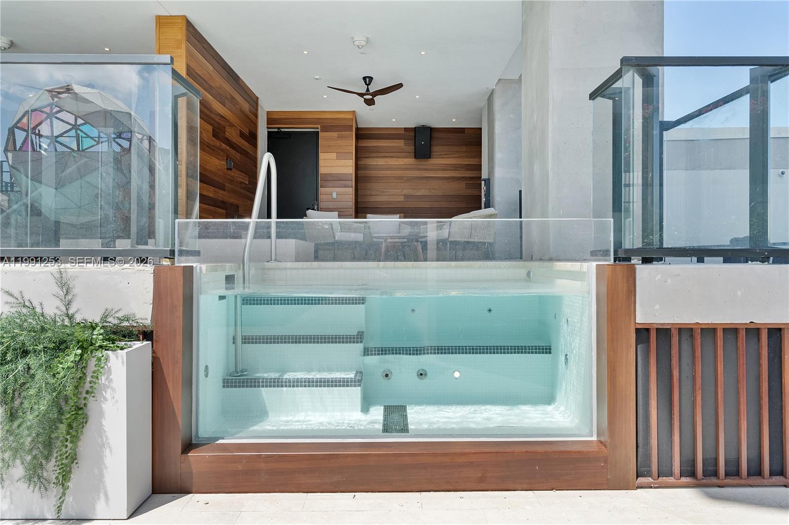 20 NE 11th St #3809 Miami, FL 33132