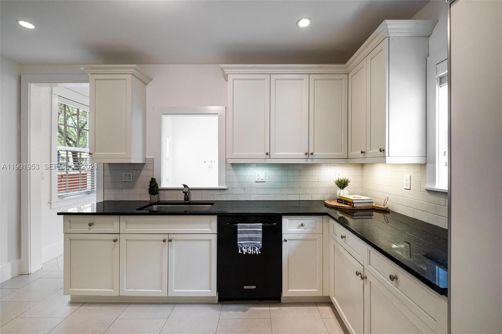 550 Loretto Ave #16 Coral Gables, FL 33146