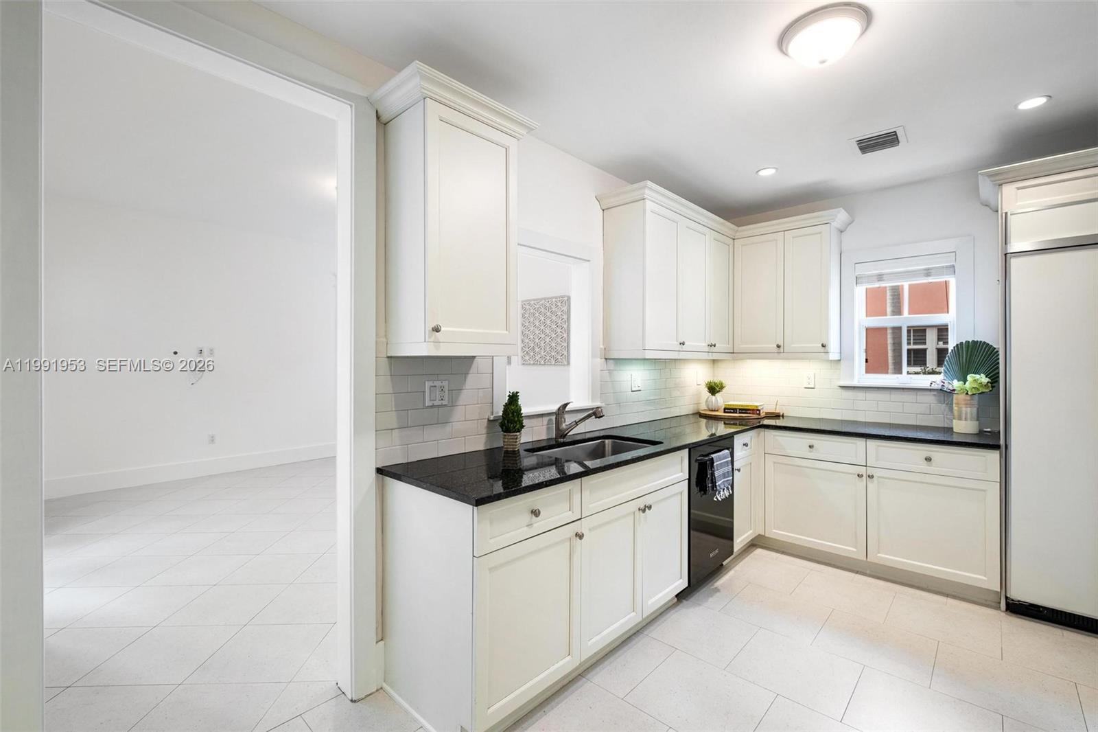 550 Loretto Ave #16 Coral Gables, FL 33146