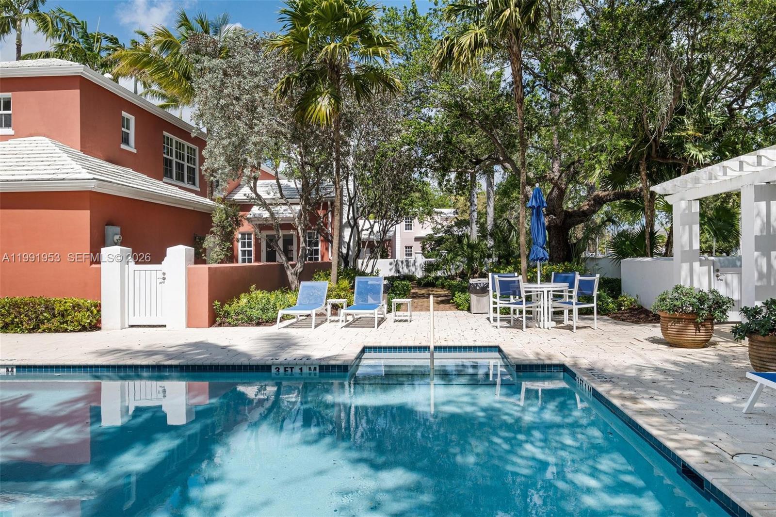 550 Loretto Ave #16 Coral Gables, FL 33146