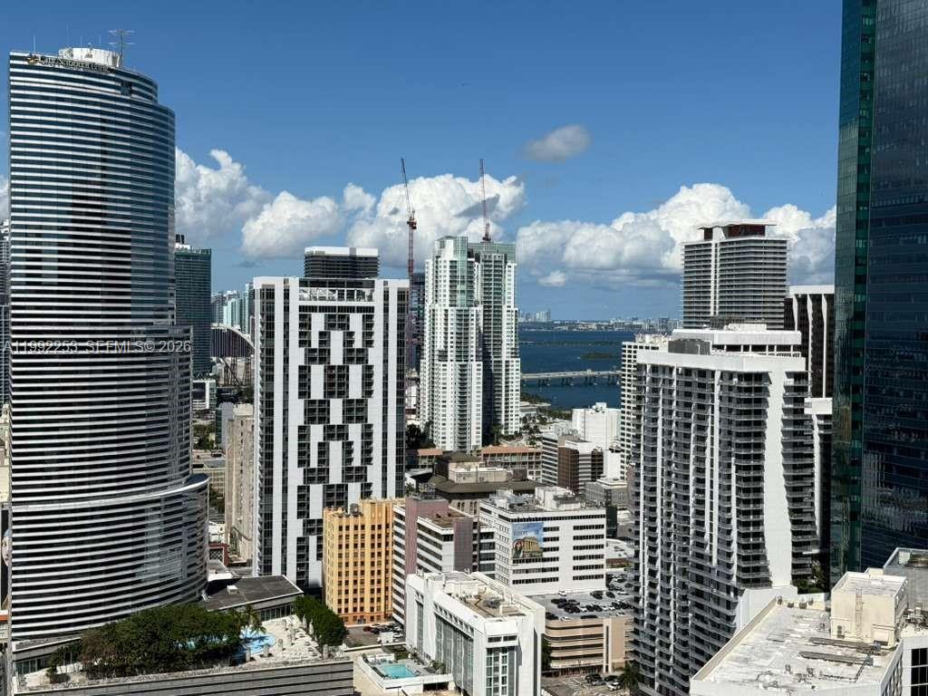 image Brickell on the River South23