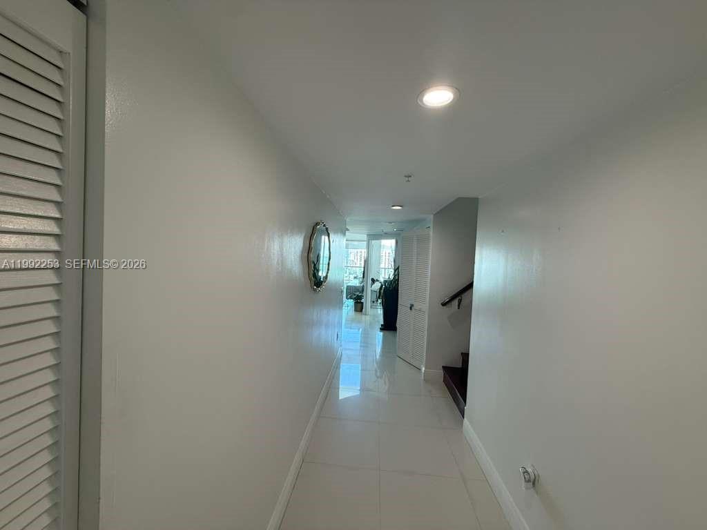 image Brickell on the River South6