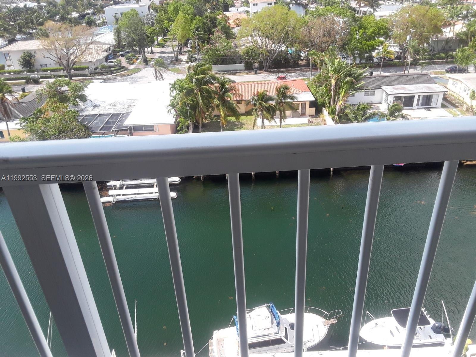 2020 NE 135th St #904