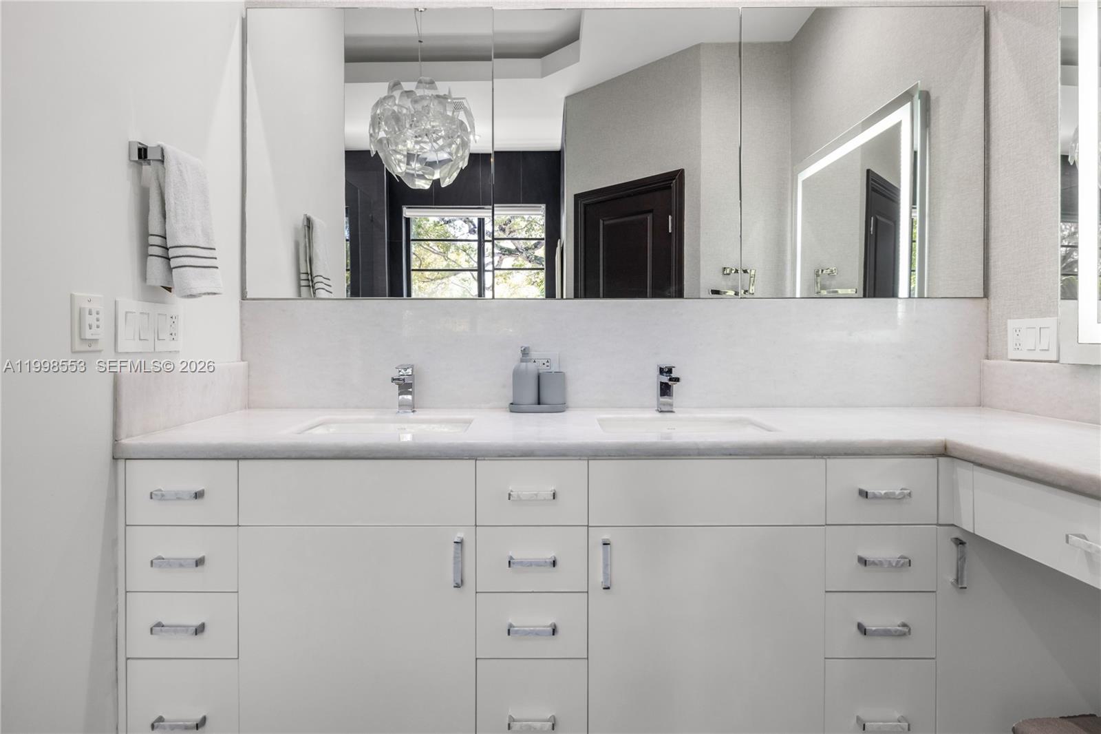1001 NE 96th St Miami Shores, FL 33138